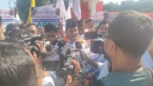 “জুবিন গাৰ্গৰ ন্যায়ৰ দাবীত ঐতিহাসিক প্ৰতিবাদী পদযাত্ৰা — সদৌ অসম গোৰ্খা ছাত্ৰ সন্থা (আগ্ছু)সহ ২৫টা জনগোষ্ঠীয় সংগঠনৰ অংশগ্ৰহণ