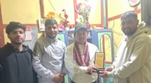 सिलासूतीमा पूर्व आग्सु/आन्सु कर्मीलाई सम्मान: नवगठित आंचलिक समितिको घर–घर पुगेको प्रेरणादायी पहल