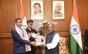 গণতন্ত্ৰ দিৱসৰ পেৰেডত ধেমাজীৰ গৌৰৱ, নিৰজ শৰ্মাক আগ্সুৰ সম্বৰ্ধনা