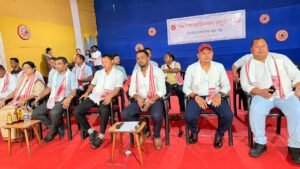 आसुको मेधावी विद्यार्थी सम्मान कार्यक्रममा आग्सु तिनसुकिया जिल्ला समितिका उप-सभापति सुमन छेत्रीको उपस्थिति