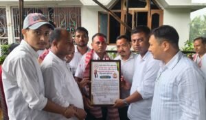 সদৌ অসম গোৰ্খা ছাত্ৰ সন্থাৰ নৱনিৰ্বাচিত কেন্দ্ৰীয় নেতৃত্বক তিনিচুকীয়াত উষ্ম আদৰণি।
