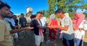 बिहुवर बाढीपीडितका लागि आग्सुको निरन्तर सेवा र अस्थायी शिविर निर्माण