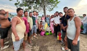 বানপীড়িত ৰাইজৰ কাষত আগ্ছু পেঙেৰী আঞ্চলিক সমিতি, অত্যাৱশ্যকীয় সামগ্ৰী বিতৰণ
